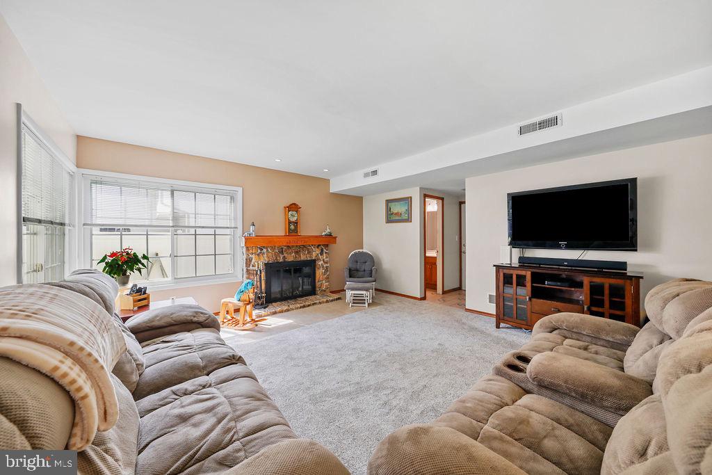 Marlton, New Jersey, 08053, United States, 5 Bedrooms Bedrooms, ,3 BathroomsBathrooms,Residential,For Sale,1904803