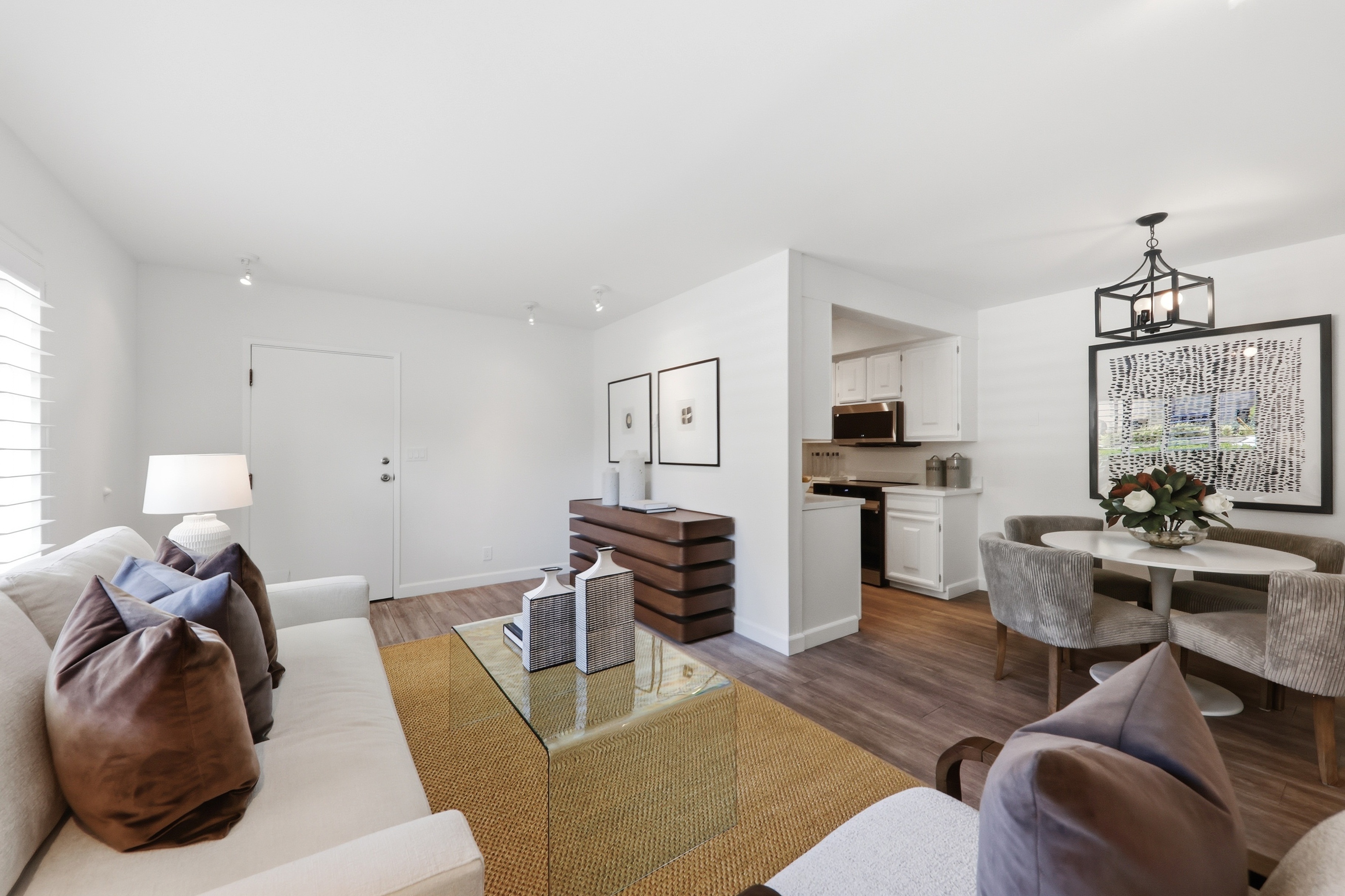  Convenient Ground-Floor Condo in the Heart of San Carlos - 物件實景