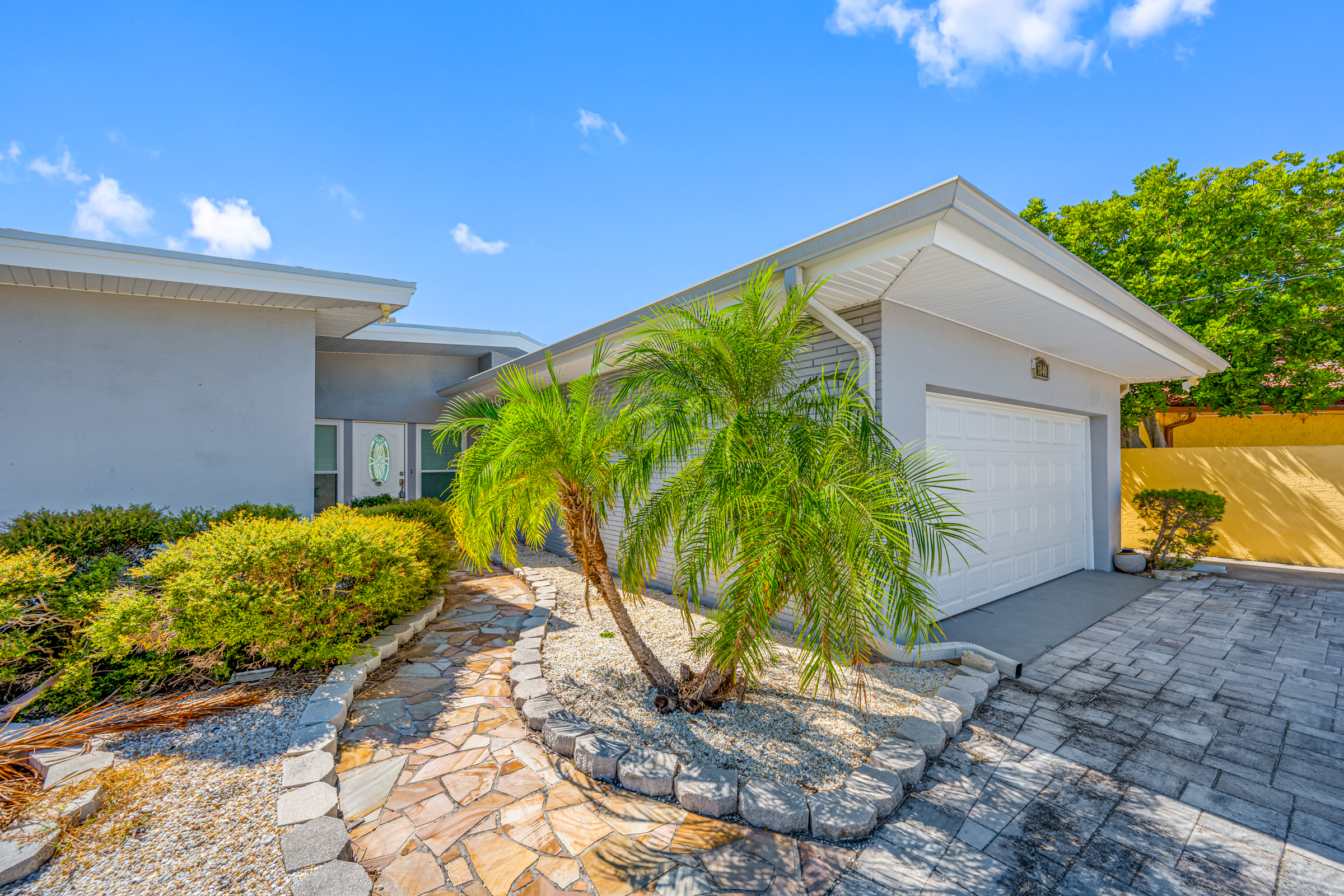 St Pete Beach, Florida, 33706, United States, 3 Bedrooms Bedrooms, ,3 BathroomsBathrooms,Residential,For Sale,1985733