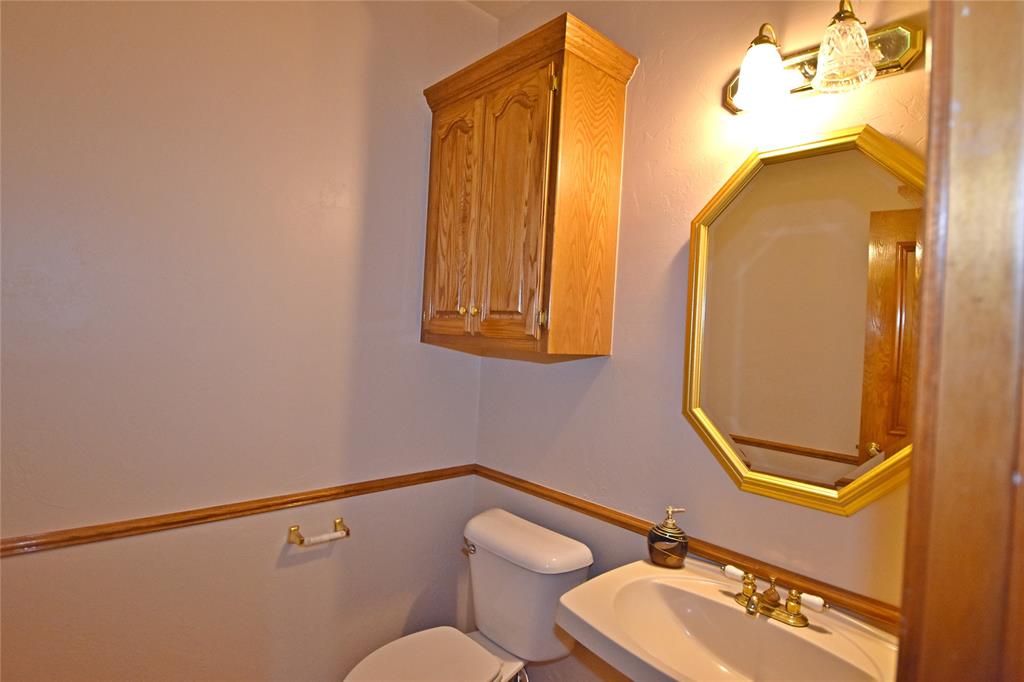 Oklahoma City, Oklahoma, 73142, United States, 5 Bedrooms Bedrooms, ,4 BathroomsBathrooms,Residential,For Sale,1935370