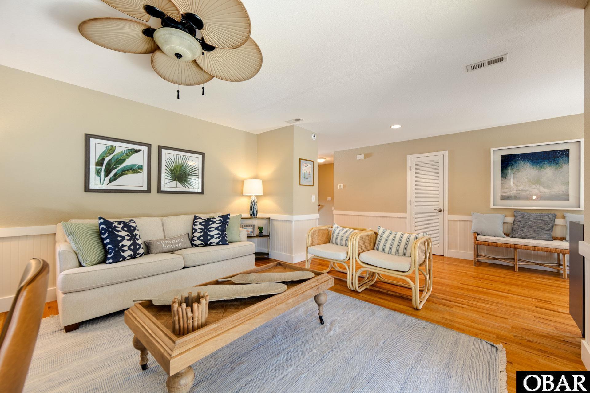 Duck, North Carolina, 27949, United States, 6 Bedrooms Bedrooms, ,7 BathroomsBathrooms,Residential,For Sale,1994366