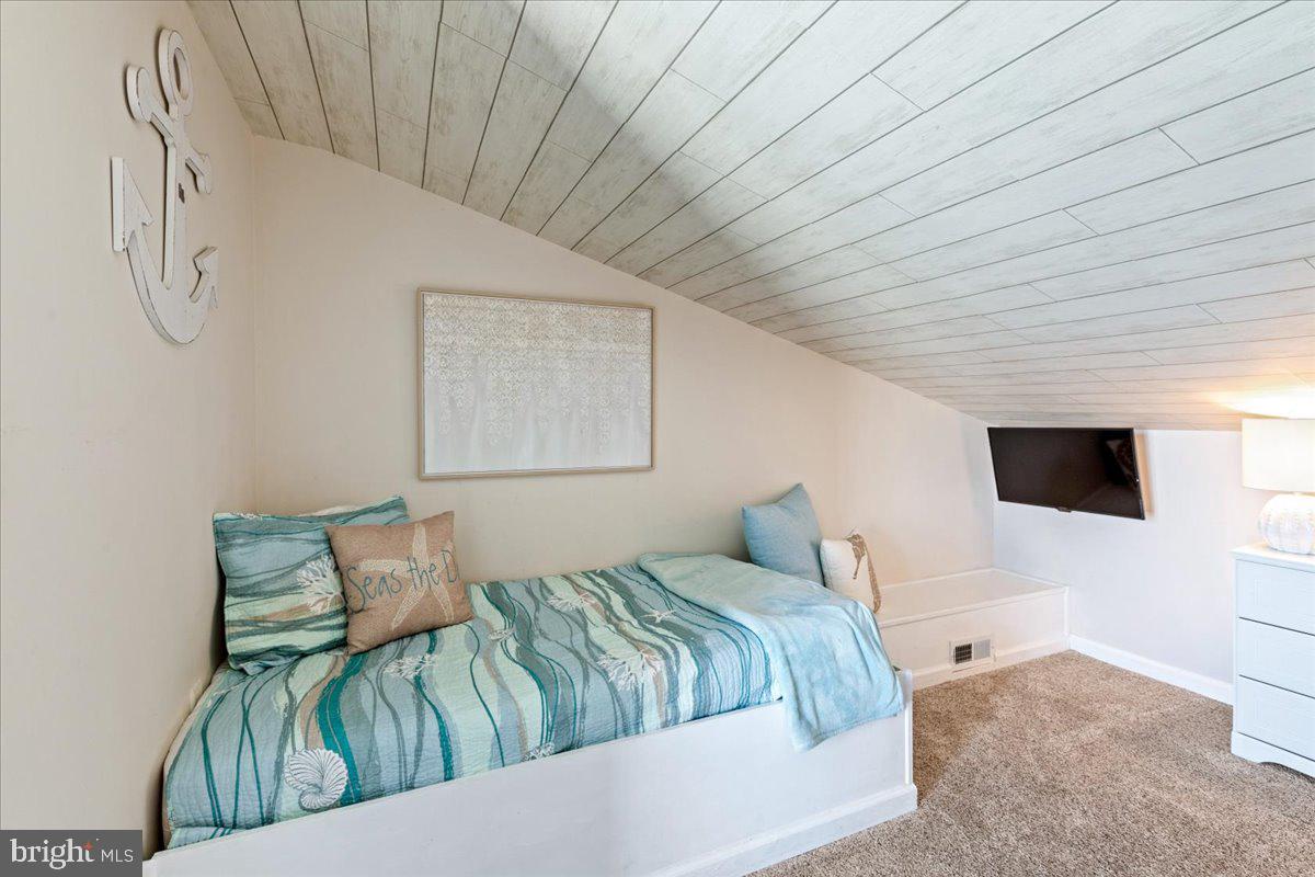 Ocean City, Maryland, 21842, United States, 4 Bedrooms Bedrooms, ,4 BathroomsBathrooms,Residential,For Sale,1989462