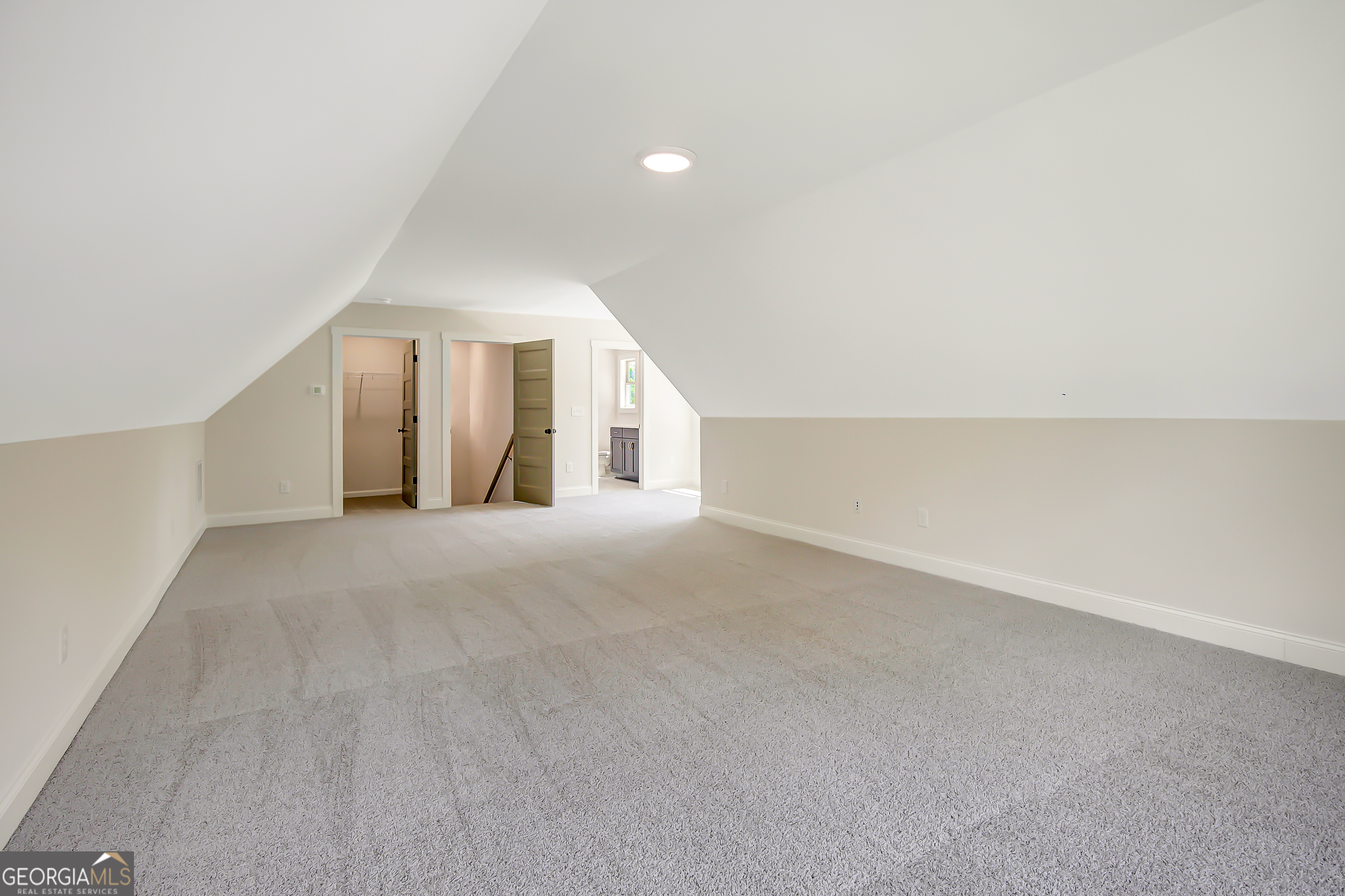 Senoia, Georgia, 30276, United States, 5 Bedrooms Bedrooms, ,4 BathroomsBathrooms,Residential,For Sale,1901806