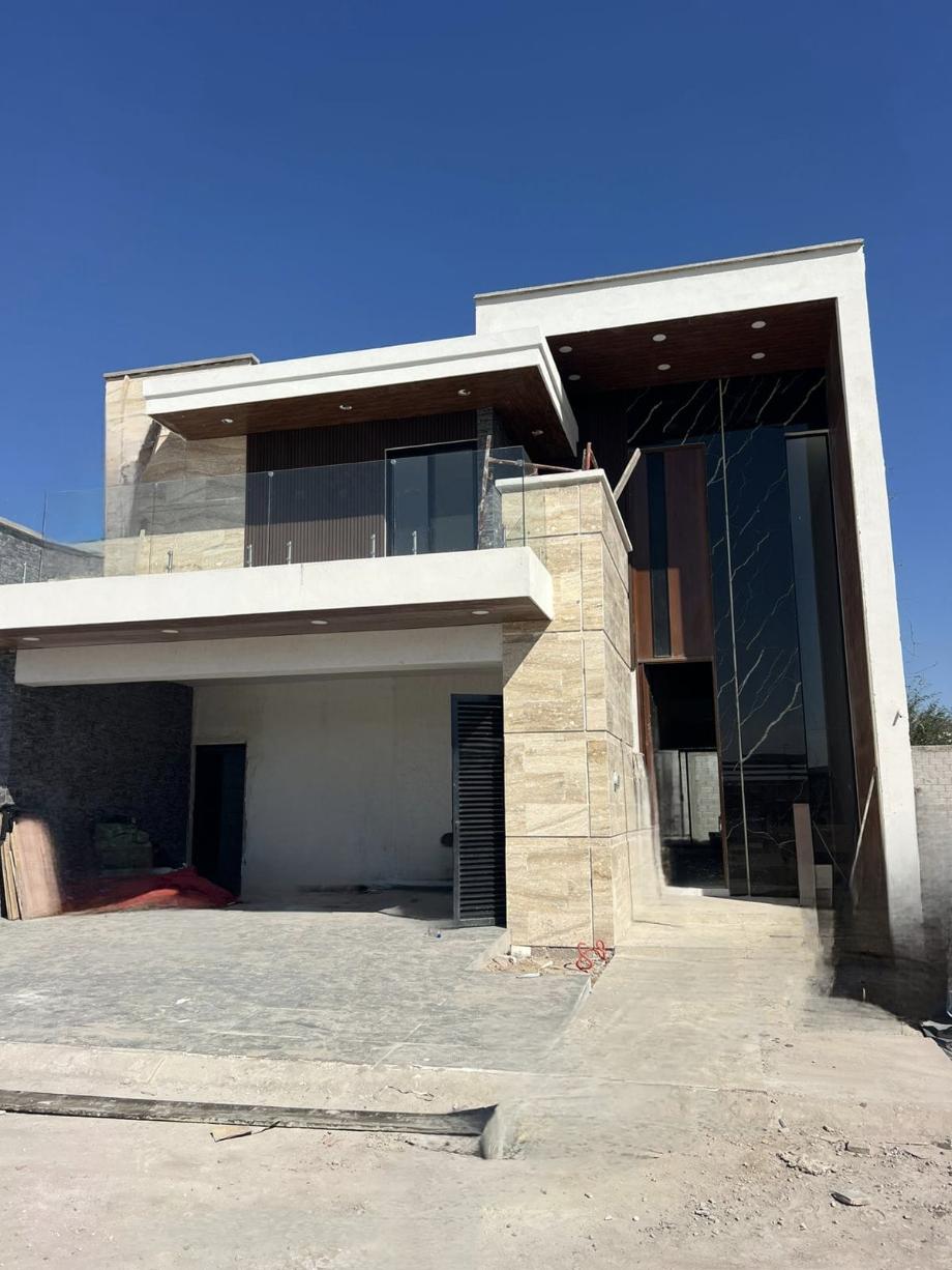 Torreón, Coahuila de Zaragoza, 27023, Mexico, 3 Bedrooms Bedrooms, ,4 BathroomsBathrooms,Residential,For Sale,1994816