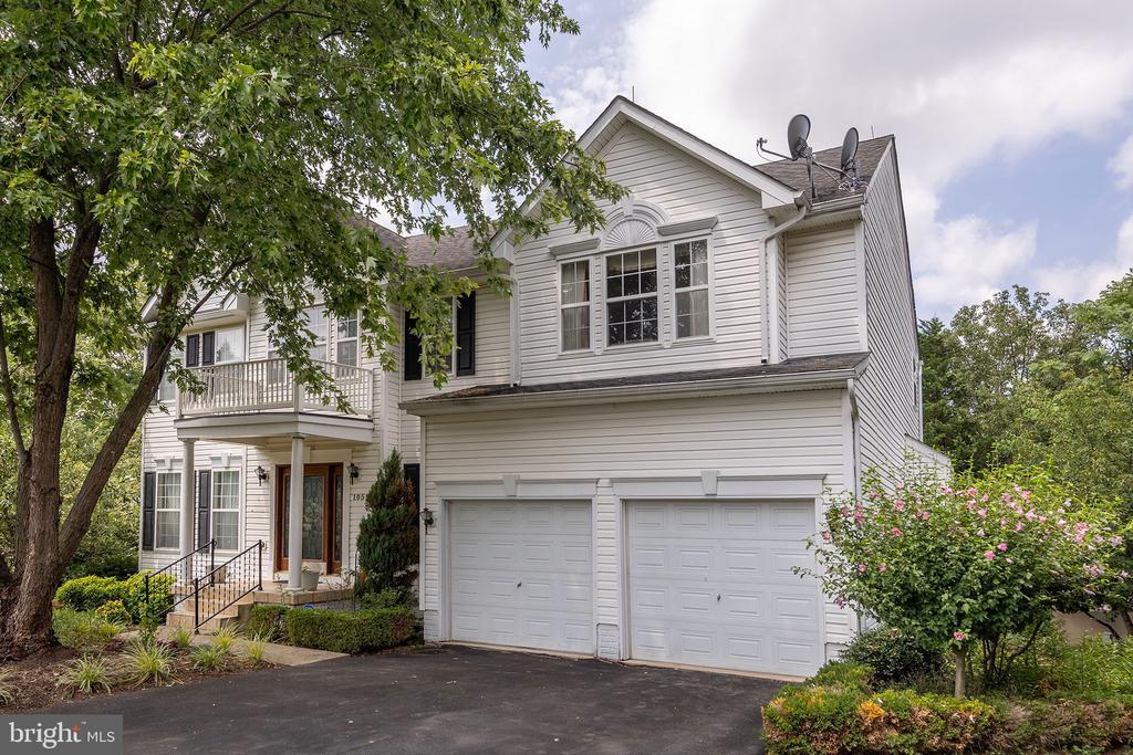 Winchester, Virginia, 22603, United States, 4 Bedrooms Bedrooms, ,4 BathroomsBathrooms,Residential,For Sale,1932452
