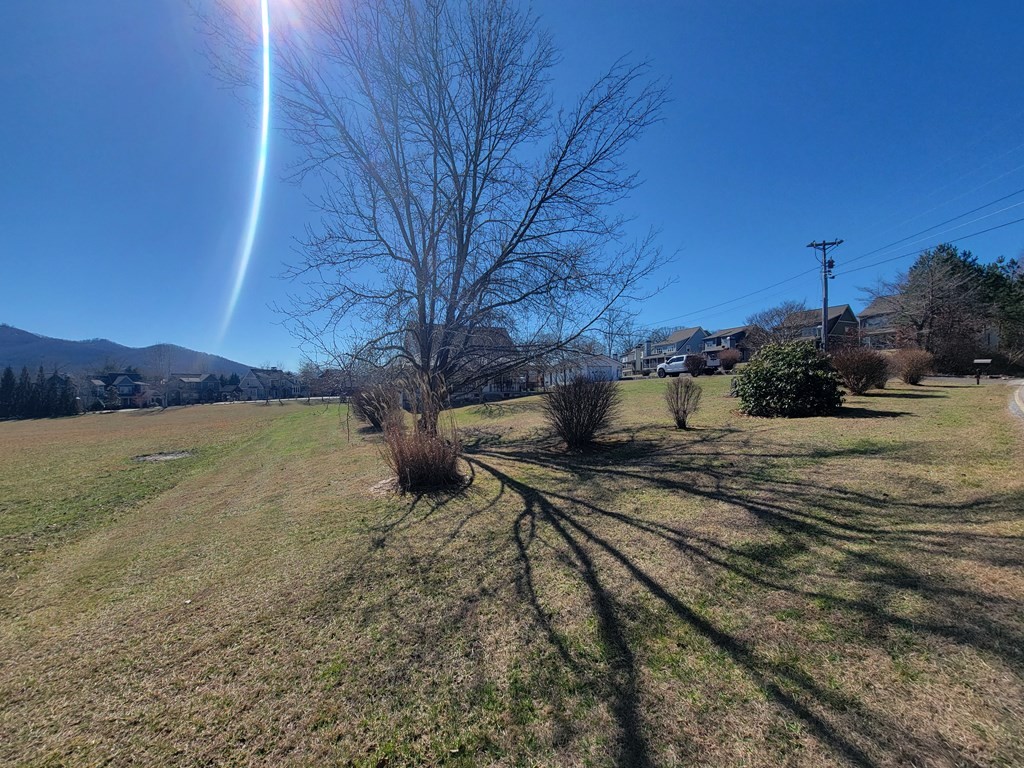 Hayesville, North Carolina, 28904, United States, 3 Bedrooms Bedrooms, ,1 BathroomBathrooms,Residential,For Sale,1887043