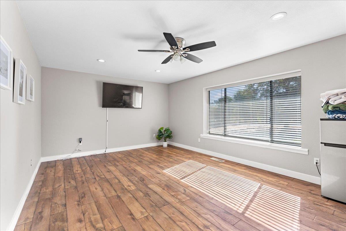 Rescue, California, 95672, United States, 3 Bedrooms Bedrooms, ,2 BathroomsBathrooms,Residential,For Sale,1976417