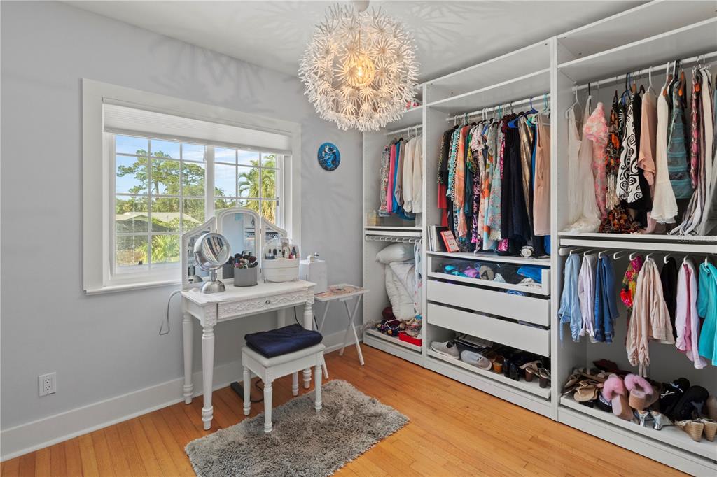 Sarasota, Florida, 34243, United States, 3 Bedrooms Bedrooms, ,3 BathroomsBathrooms,Residential,For Sale,1796778