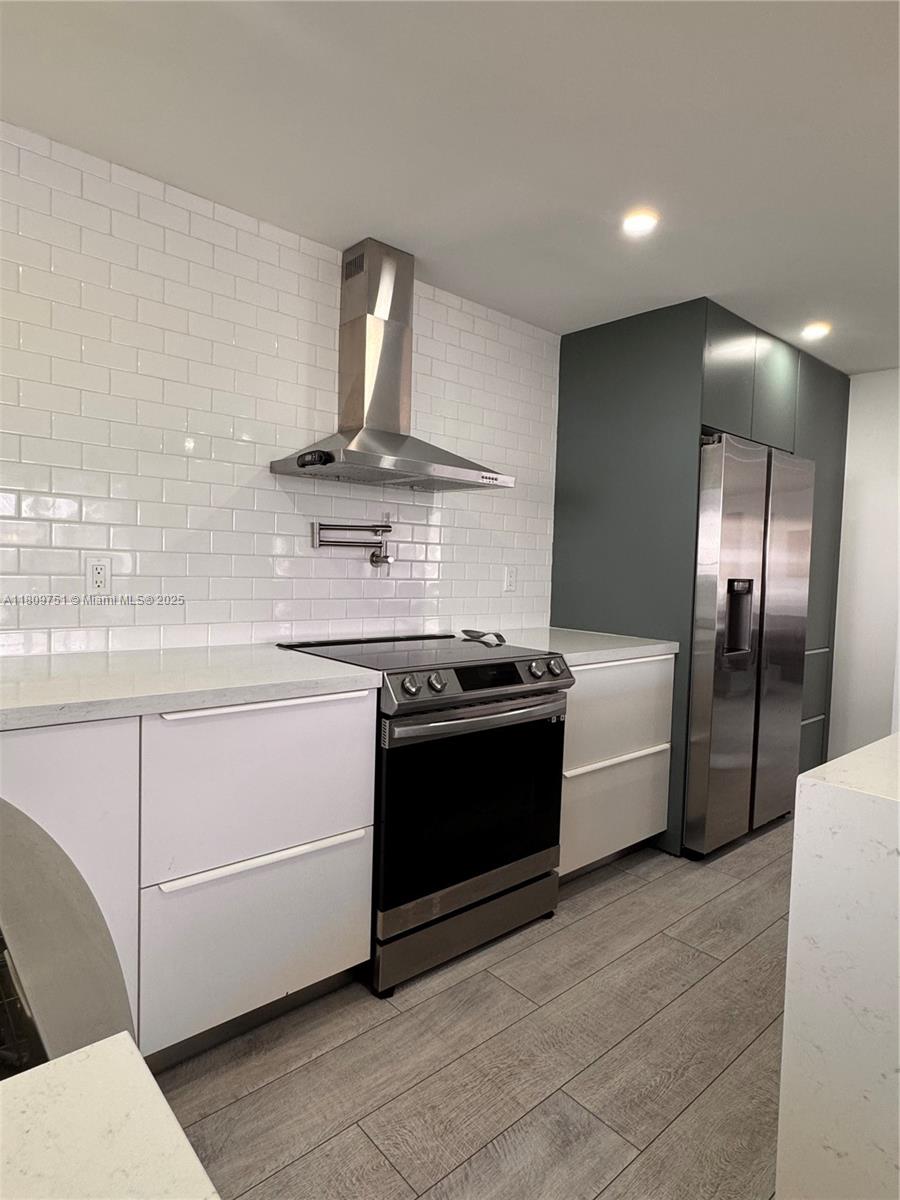 Pompano Beach, Florida, 33060, United States, 2 Bedrooms Bedrooms, ,2 BathroomsBathrooms,Residential,For Sale,1829168