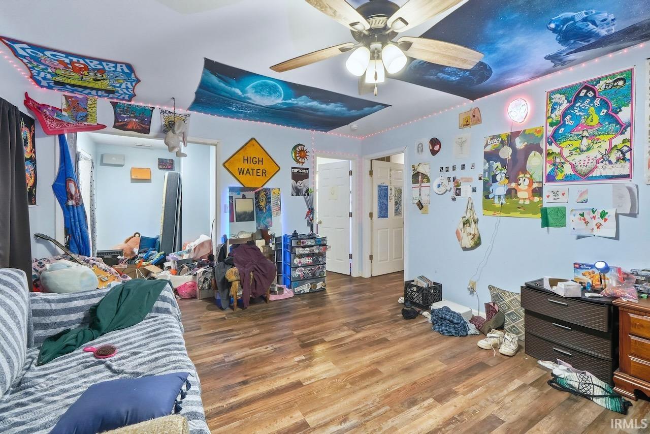 Albany, Indiana, 47320, United States, 4 Bedrooms Bedrooms, ,4 BathroomsBathrooms,Residential,For Sale,1997492