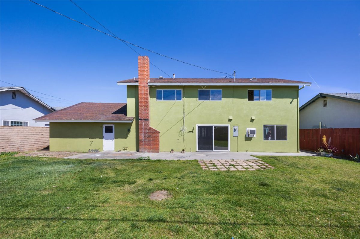 Chino, California, 91710, United States, 5 Bedrooms Bedrooms, ,3 BathroomsBathrooms,Residential,For Sale,1943036