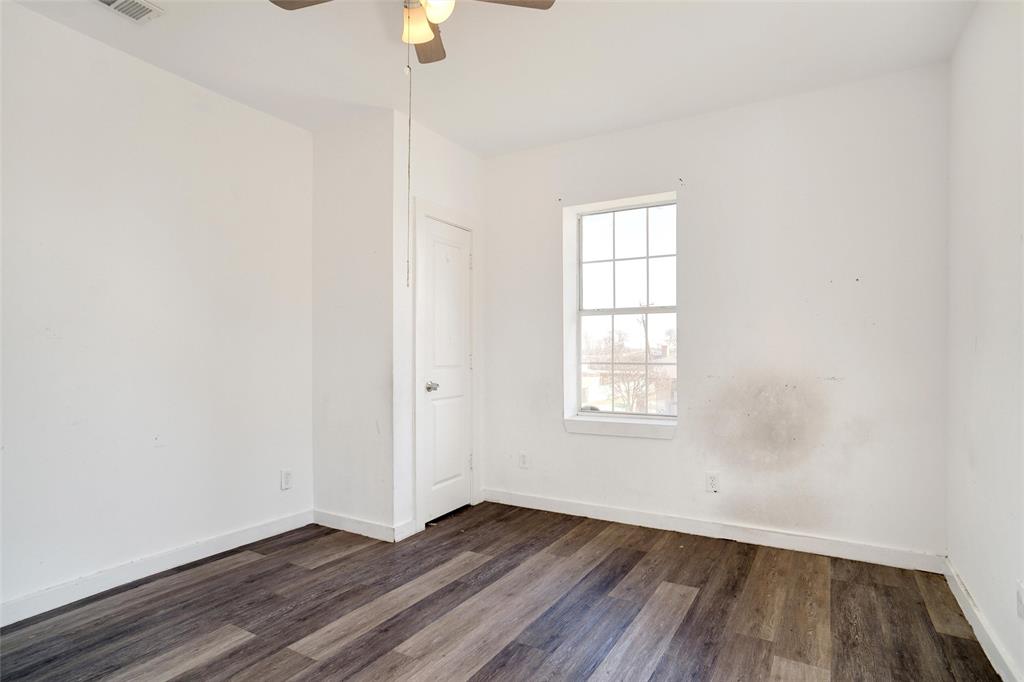 Fort Worth, Texas, 76110, United States, 11 Bedrooms Bedrooms, ,4 BathroomsBathrooms,Residential,For Sale,1921106