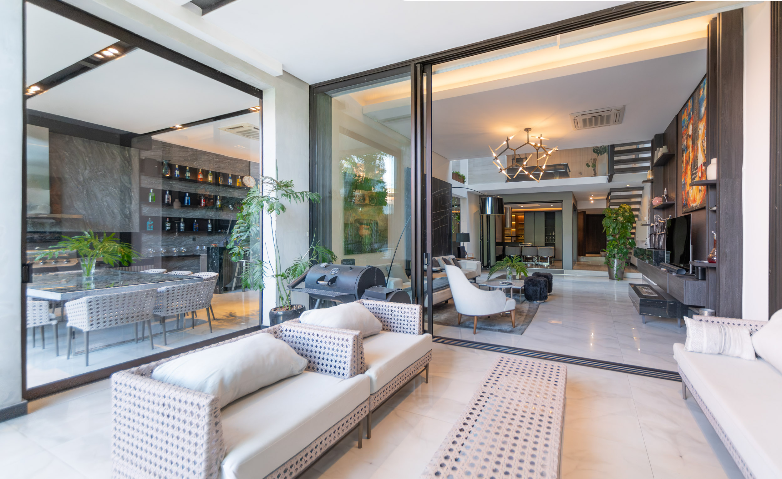  Exclusive Fully Furnished 4-Bedroom En-Suite Residence - 物件實景