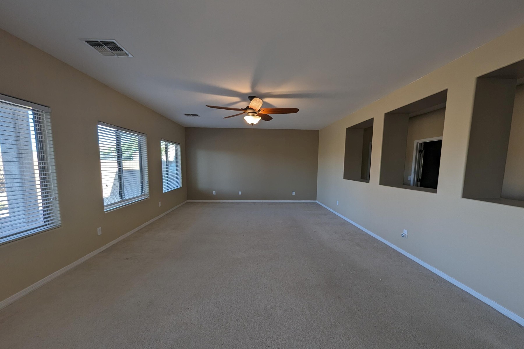  6069 W Estancia Way  Florence, AZ - 物件實景