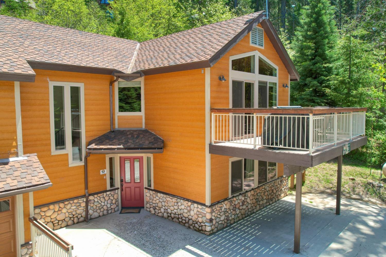 7400 Choke Cherry Lane, Yosemite, California, 95389, United States, 6 Bedrooms Bedrooms, ,4 BathroomsBathrooms,Residential,For Sale,7400 Choke Cherry Lane,1538846