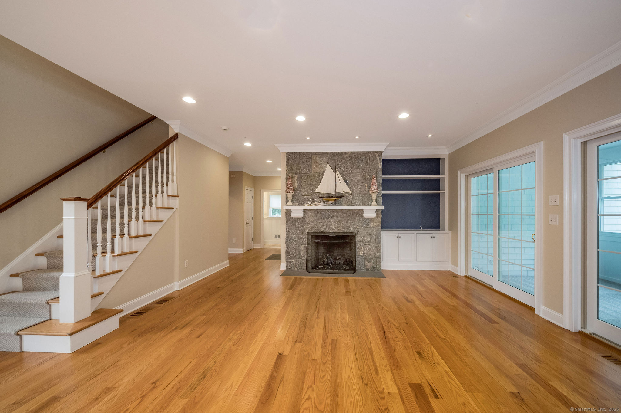 Madison, Connecticut, 06443, United States, 4 Bedrooms Bedrooms, ,4 BathroomsBathrooms,Residential,For Sale,1960564