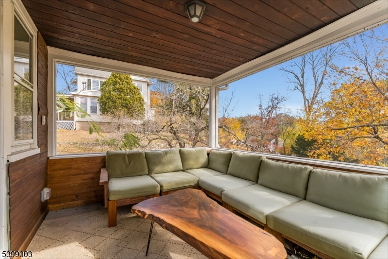 Boonton, New Jersey, 07005, United States, 3 Bedrooms Bedrooms, ,2 BathroomsBathrooms,Residential,For Sale,1998669