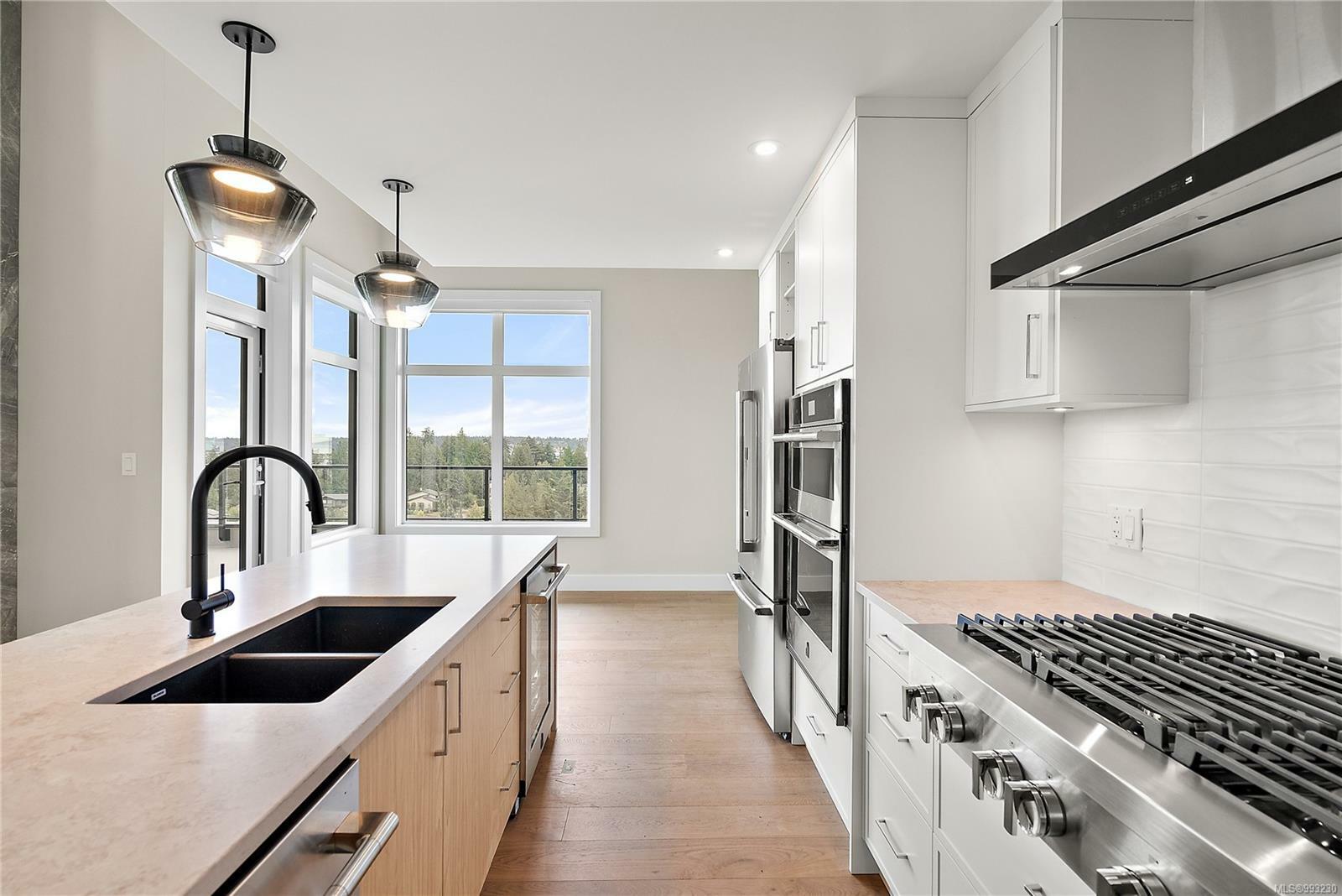 CENTRAL SAANICH, British Columbia, V8M 0B9, CA, 2 Bedrooms Bedrooms, ,Residential,For Sale,1875055