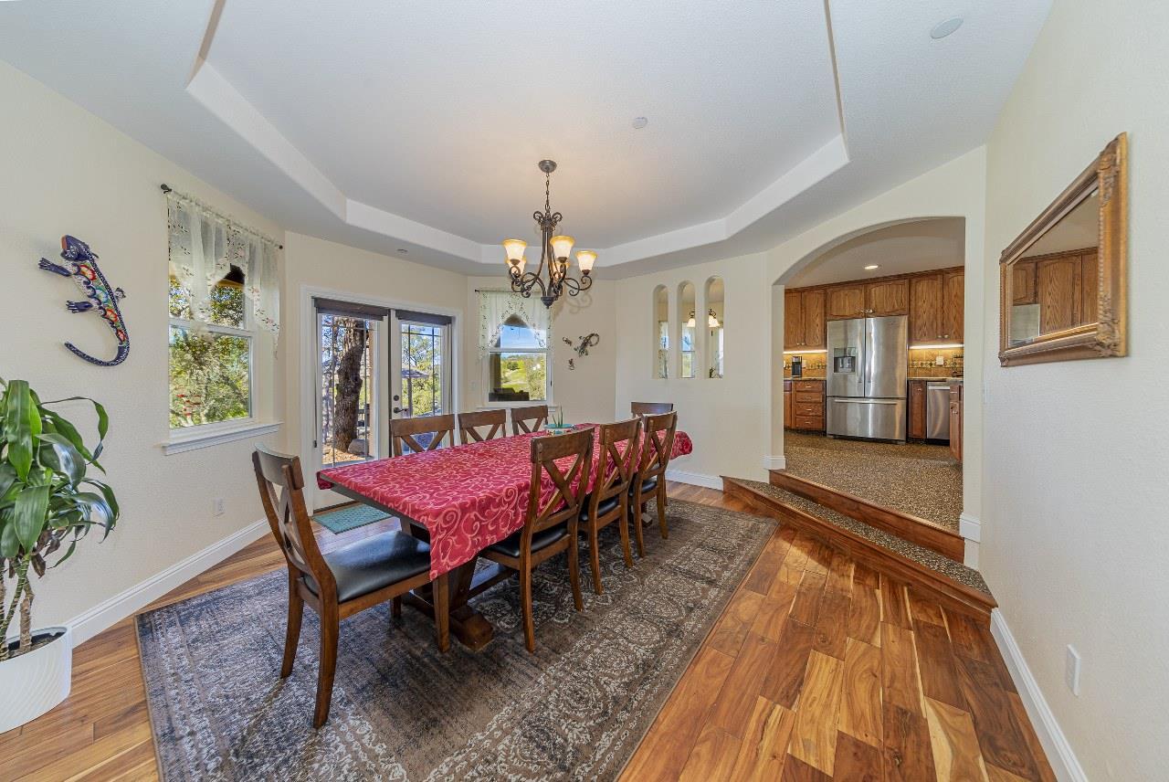 Raymond, California, 93653, United States, 5 Bedrooms Bedrooms, ,3 BathroomsBathrooms,Residential,For Sale,1996762