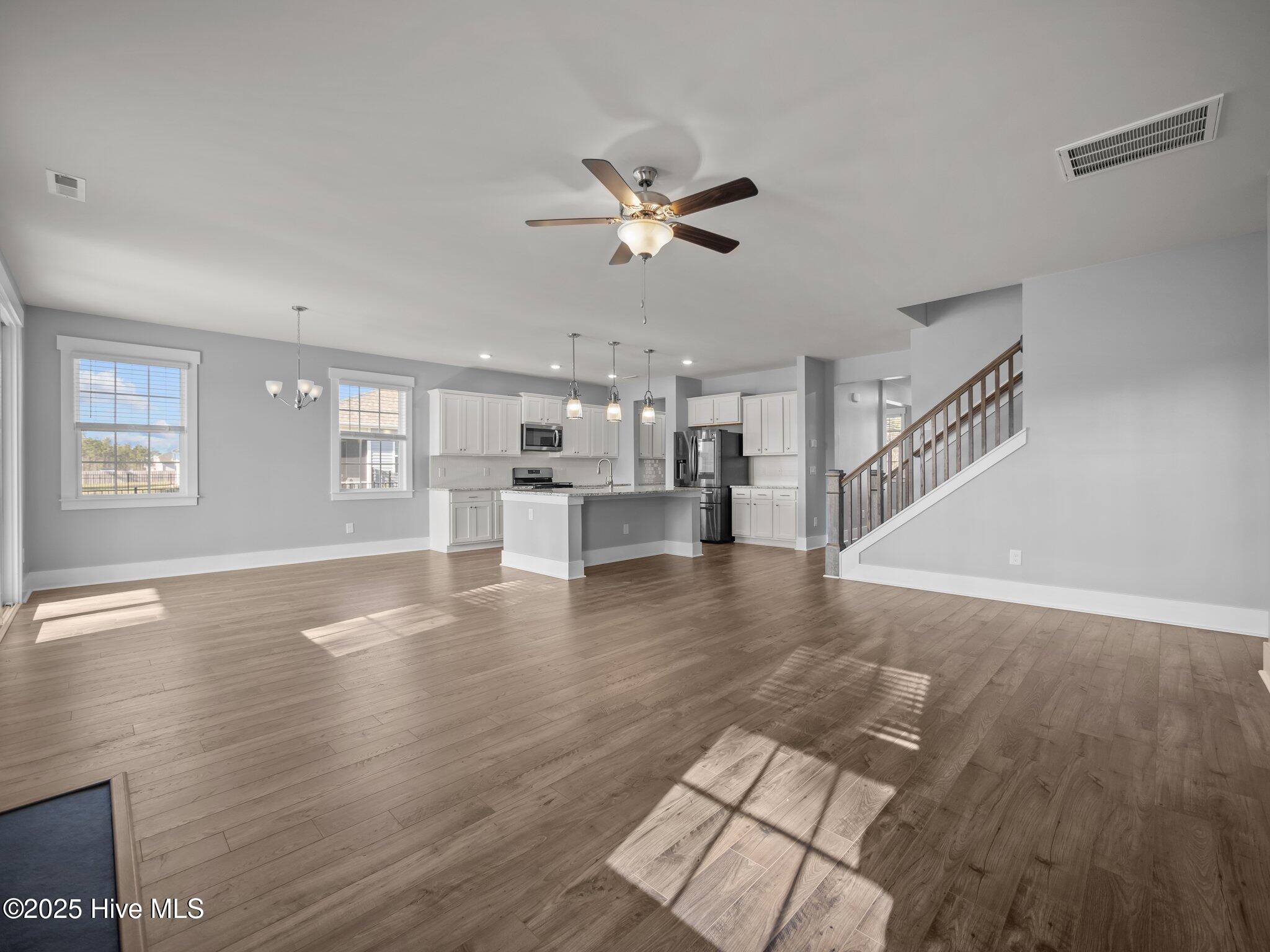 Newport, North Carolina, 28570, United States, 4 Bedrooms Bedrooms, ,3 BathroomsBathrooms,Residential,For Sale,1991180