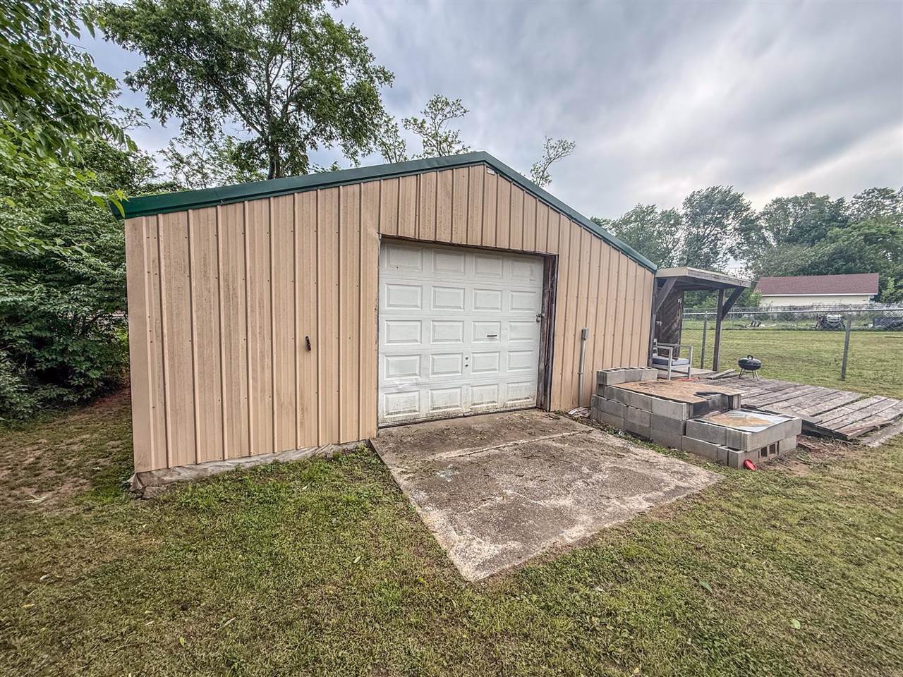Sunrise Dr, Bowling Green, KY 42101 #1