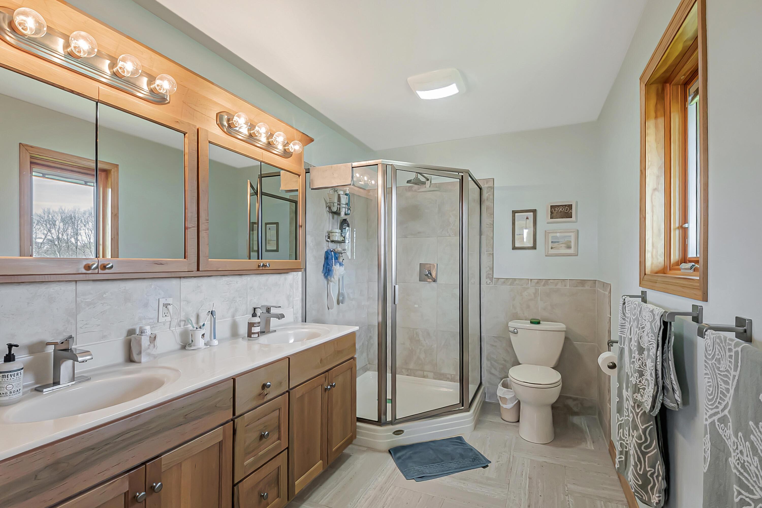 Zanesville, Ohio, 43701, United States, 4 Bedrooms Bedrooms, ,3 BathroomsBathrooms,Residential,For Sale,1766753