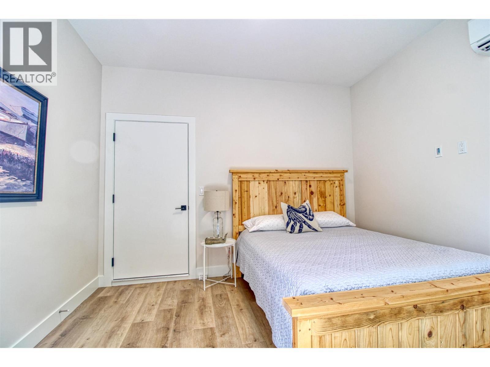 FINTRY, British Columbia, V1Z 3V1, CA, 4 Bedrooms Bedrooms, ,2 BathroomsBathrooms,Residential,For Sale,1950082