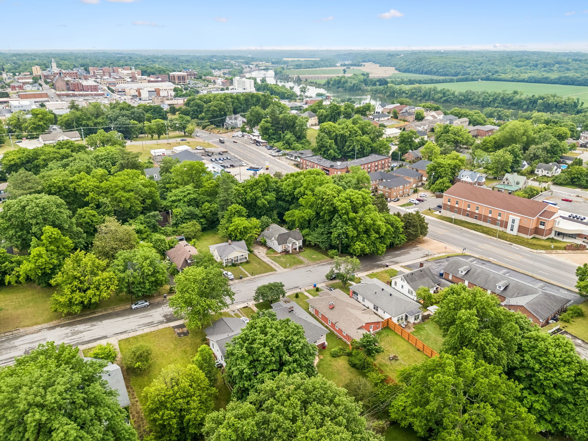  235 Georgia Ave, Clarksville, TN, 37040 - 物件實景
