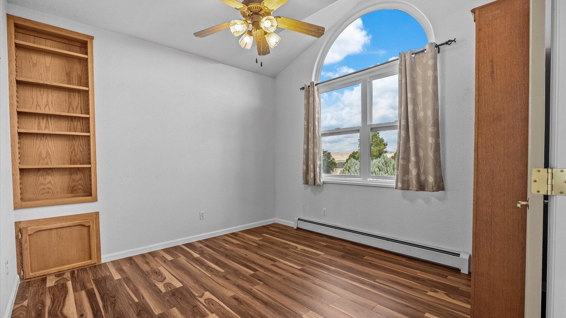 Grand Junction, Colorado, 81507, United States, 3 Bedrooms Bedrooms, ,2 BathroomsBathrooms,Residential,For Sale,1940996