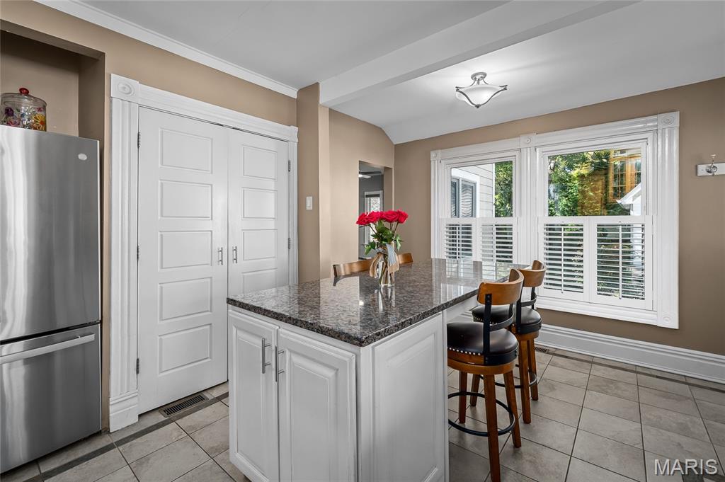 Kirkwood, Missouri, 63122, United States, 4 Bedrooms Bedrooms, ,4 BathroomsBathrooms,Residential,For Sale,1986224