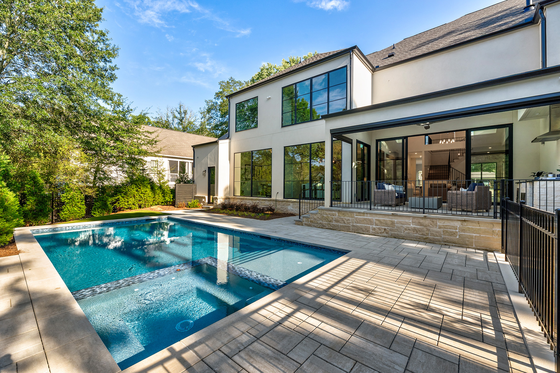  Rare Basement Home Located in Sought-After Communities in Downtown Alpharetta - 物件實景