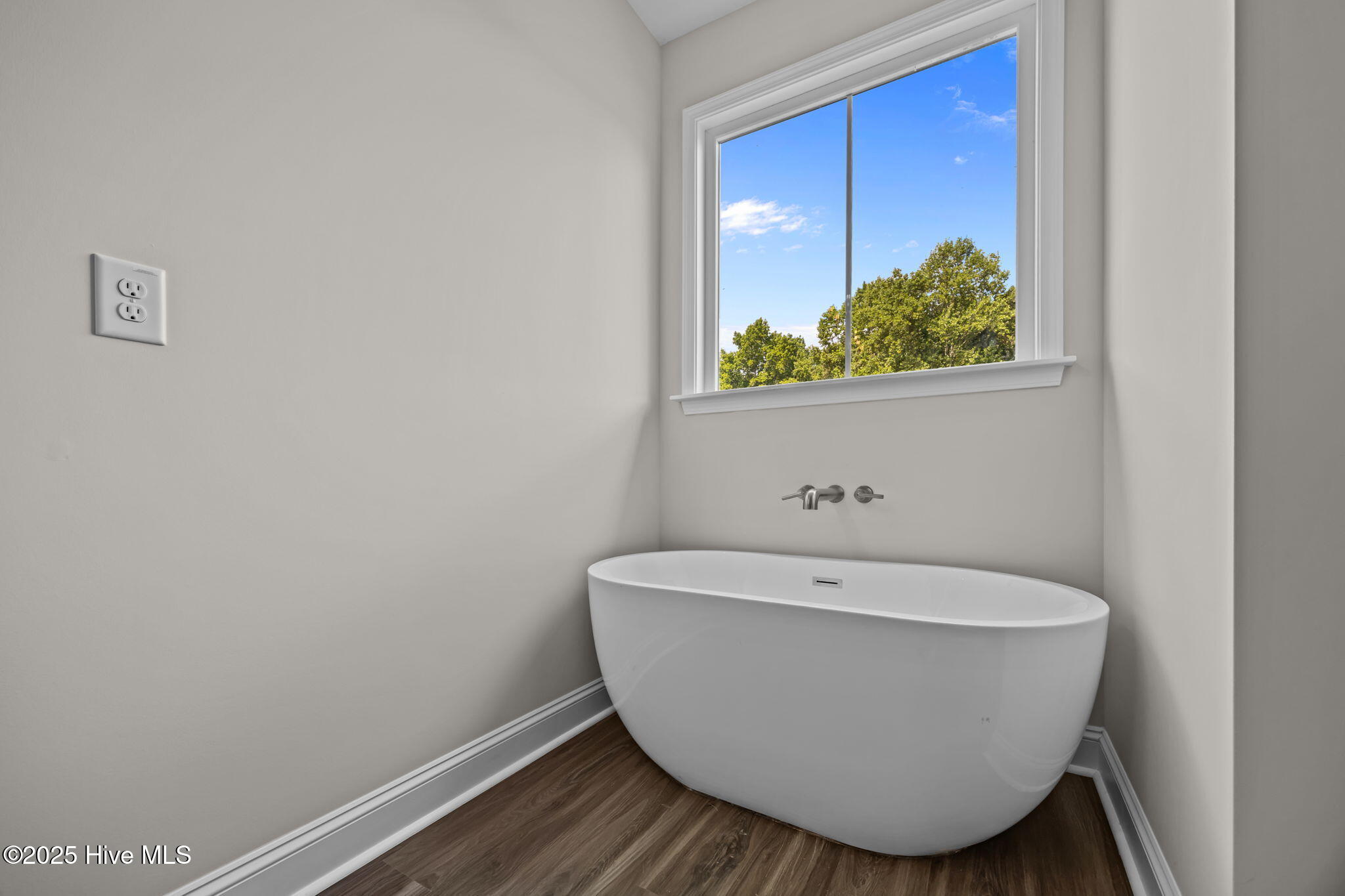 Battleboro, North Carolina, 27809, United States, 3 Bedrooms Bedrooms, ,3 BathroomsBathrooms,Residential,For Sale,1903365