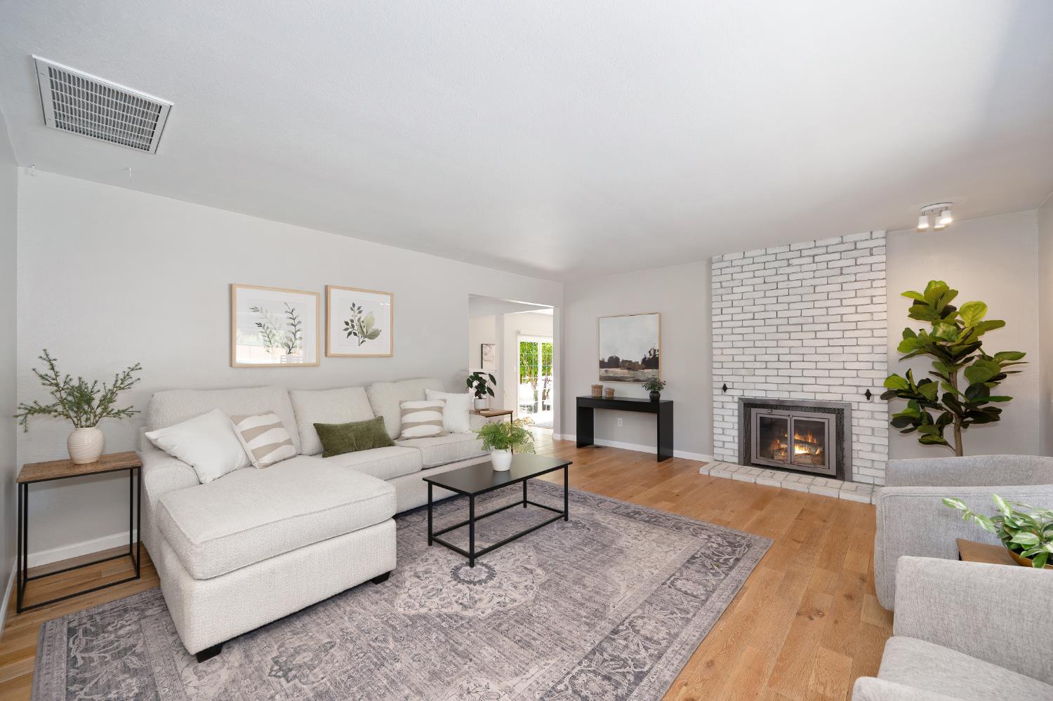 Orangevale, California, 95662, United States, 3 Bedrooms Bedrooms, ,2 BathroomsBathrooms,Residential,For Sale,1926180