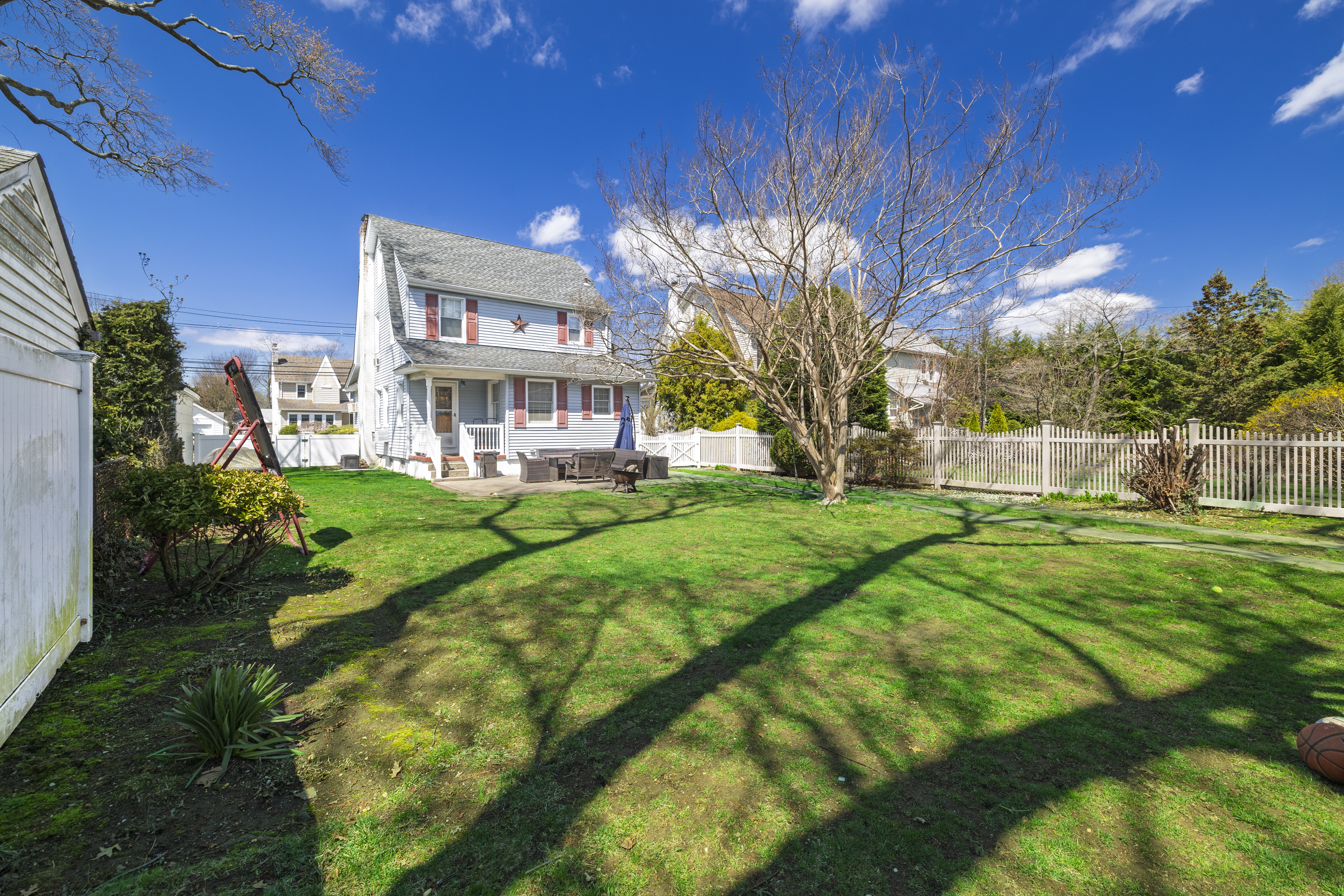  407 Morris Avenue, Rockville Centre, NY, 11570 - 物件實景