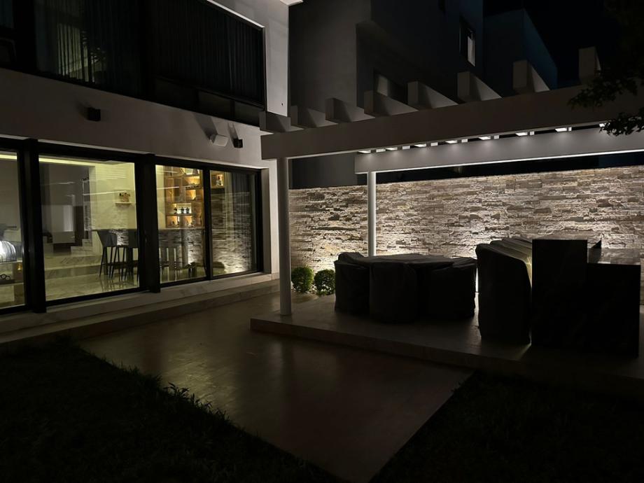 Del Arroyo, Santa Catarina, Nuevo León, 66188, Mexico, 4 Bedrooms Bedrooms, ,4 BathroomsBathrooms,Residential,For Sale,Del Arroyo,1677000