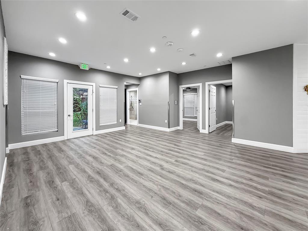 Garland, Texas, 75041, United States, 8 Bedrooms Bedrooms, ,4 BathroomsBathrooms,Residential,For Sale,2003441