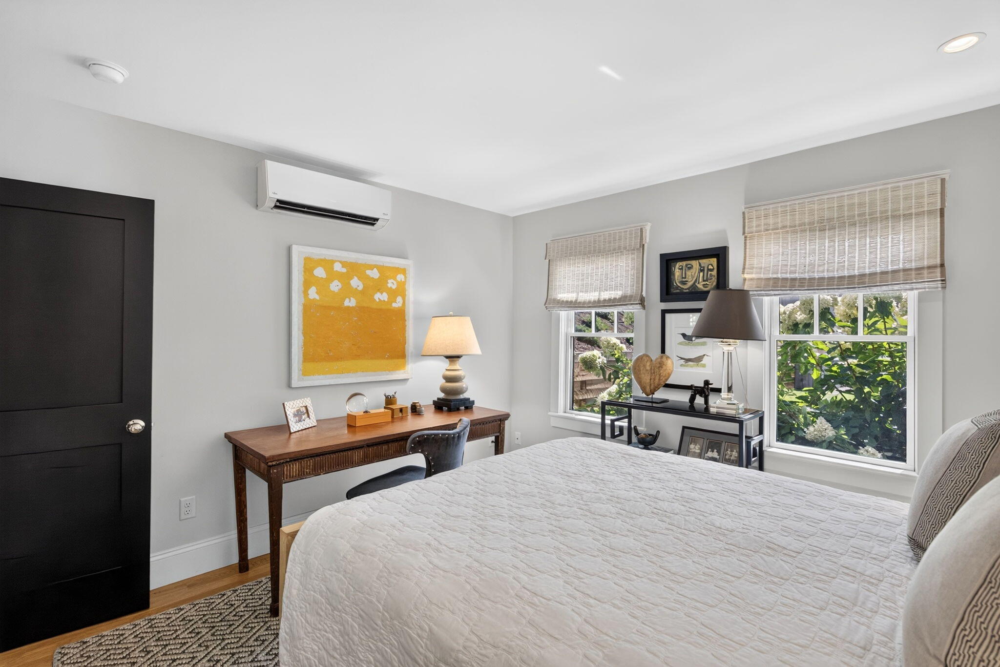  Designer Finishes, Private Yard & Deeded Parking - 物件實景