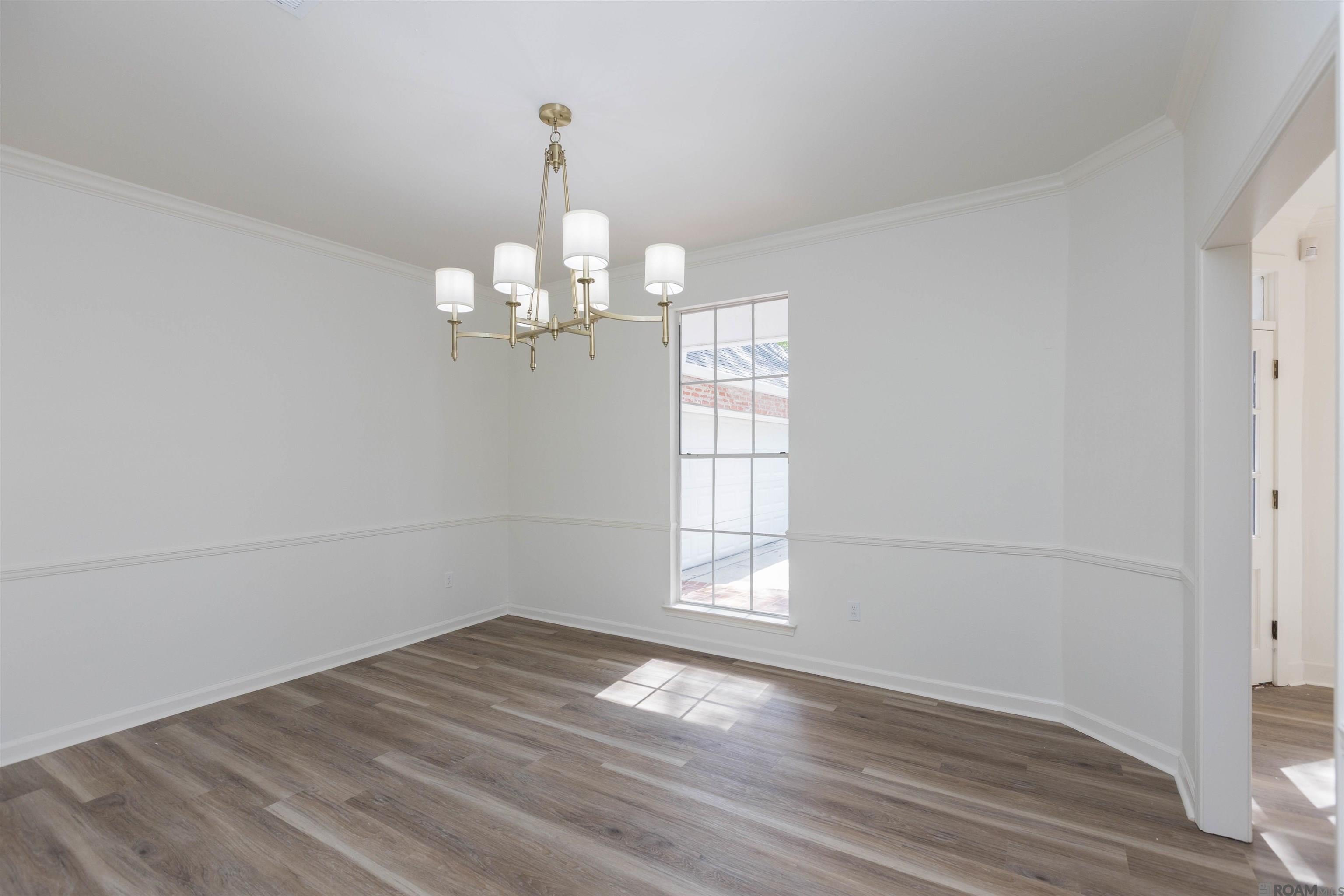 Baton Rouge, Louisiana, 70817, United States, 5 Bedrooms Bedrooms, ,4 BathroomsBathrooms,Residential,For Sale,1984389