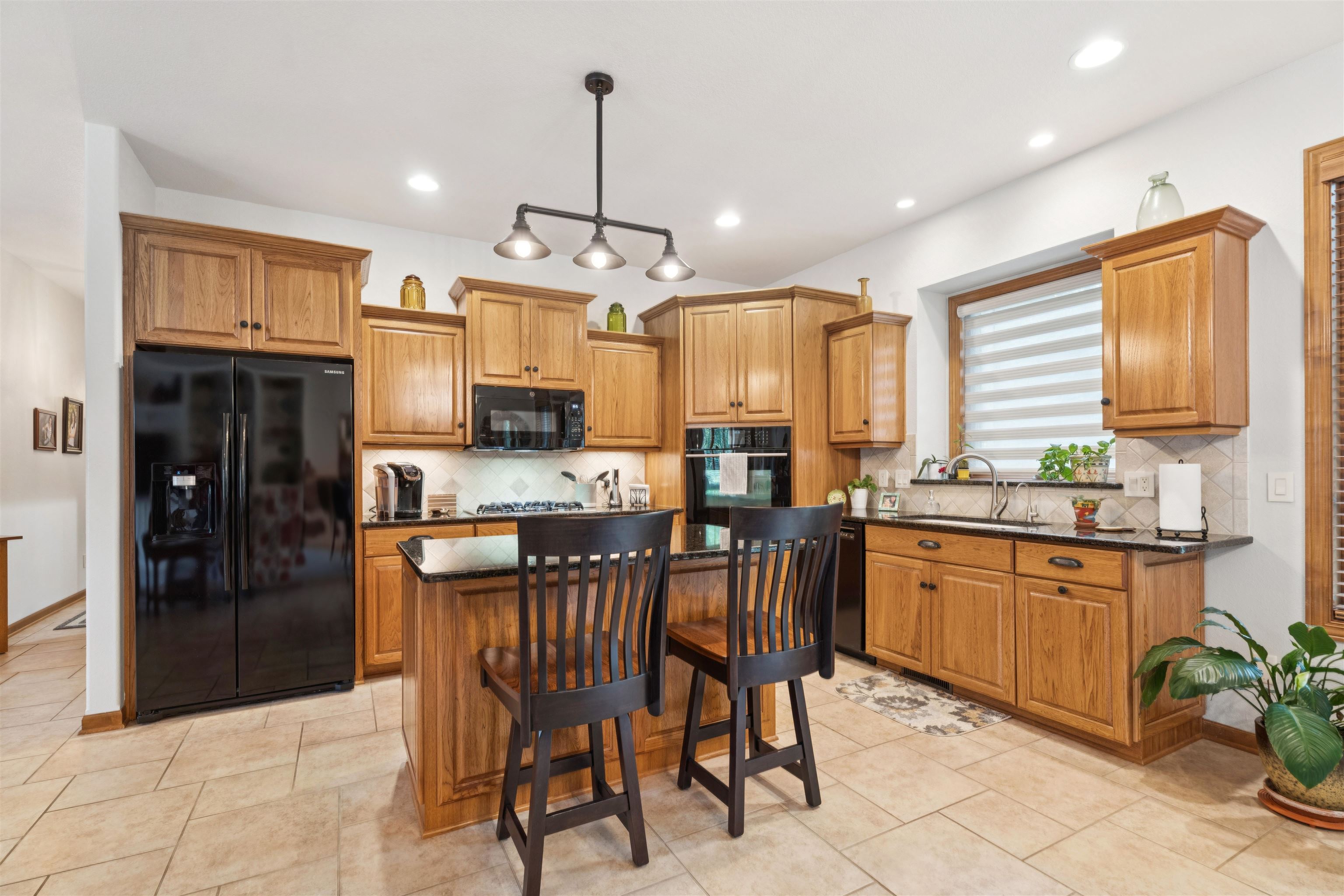 NEENAH, Wisconsin, 54956, United States, 3 Bedrooms Bedrooms, ,2 BathroomsBathrooms,Residential,For Sale,1913087