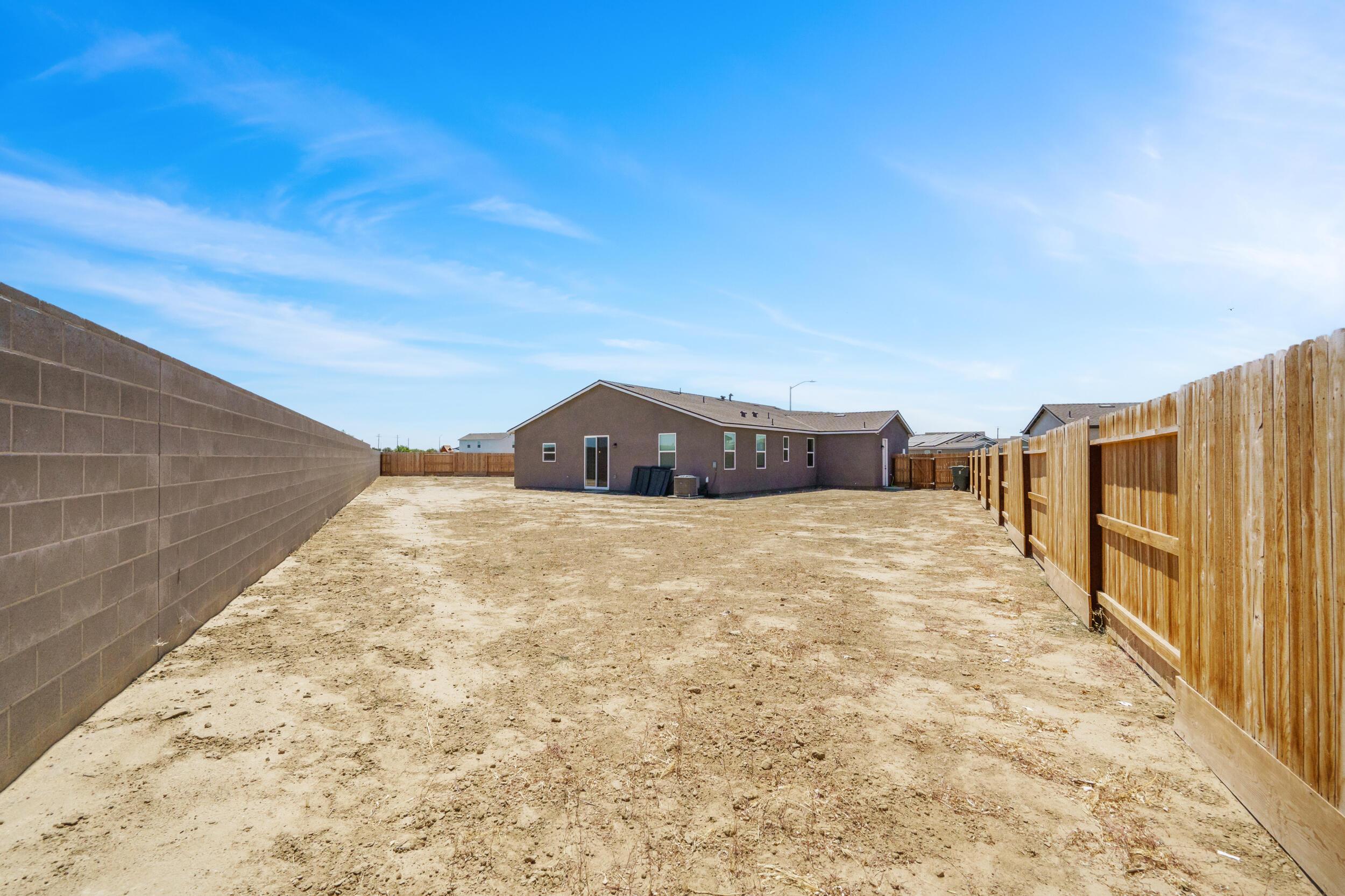 Bakersfield, California, 93314, United States, 4 Bedrooms Bedrooms, ,3 BathroomsBathrooms,Residential,For Sale,1923542