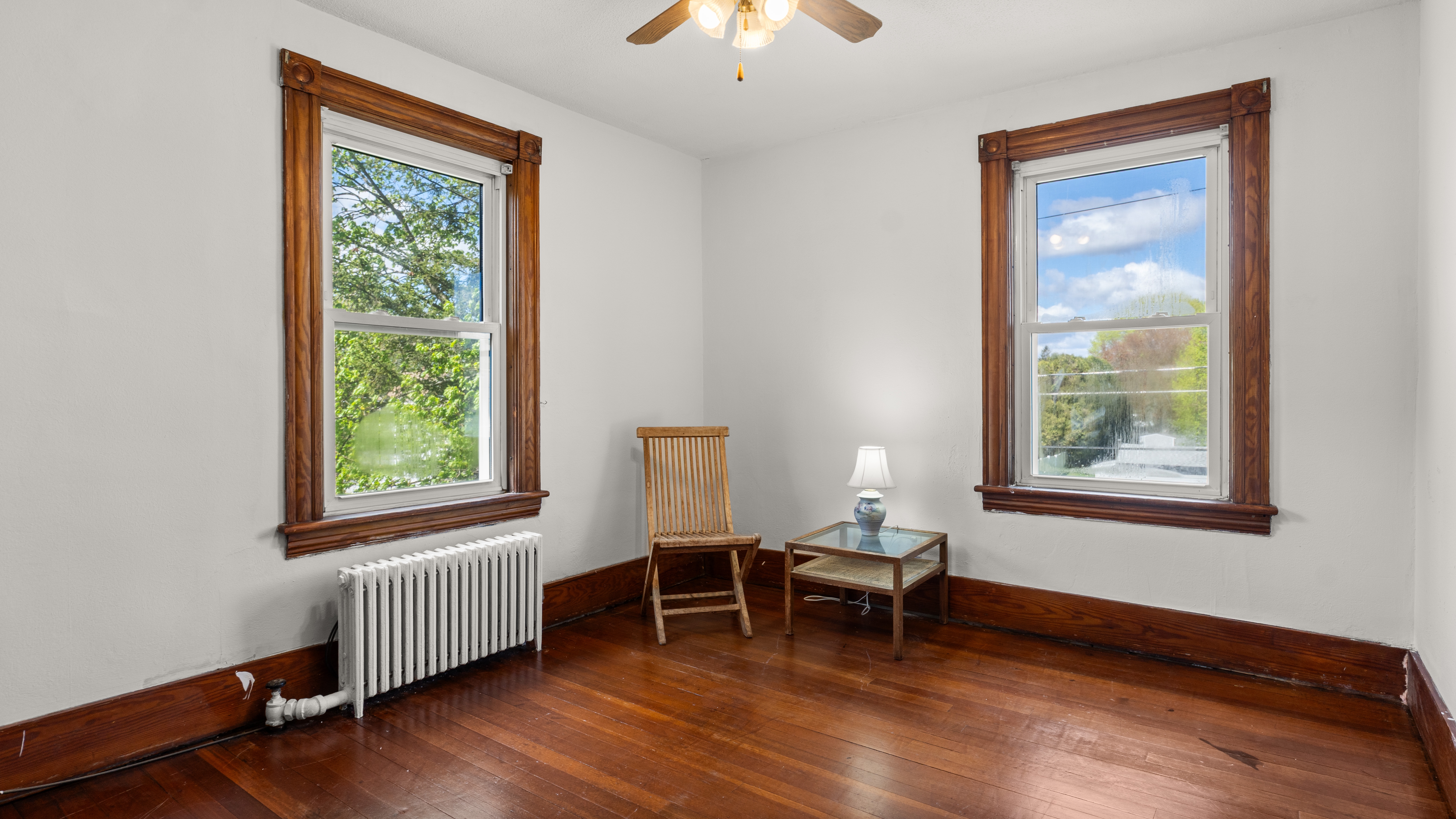 Charming 3 Bedroom, 1.5 Bath Colonial with Space, Style, & Recent Improvements - 物件實景