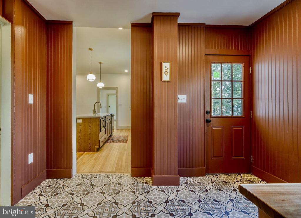 Trappe, Maryland, 21673, United States, 6 Bedrooms Bedrooms, ,4 BathroomsBathrooms,Residential,For Sale,1960951