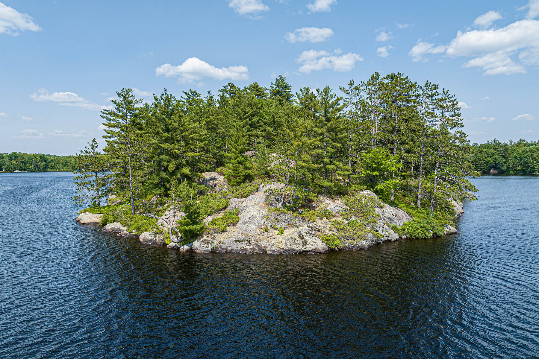  Kahshe Lake Legacy Lands - 物件實景