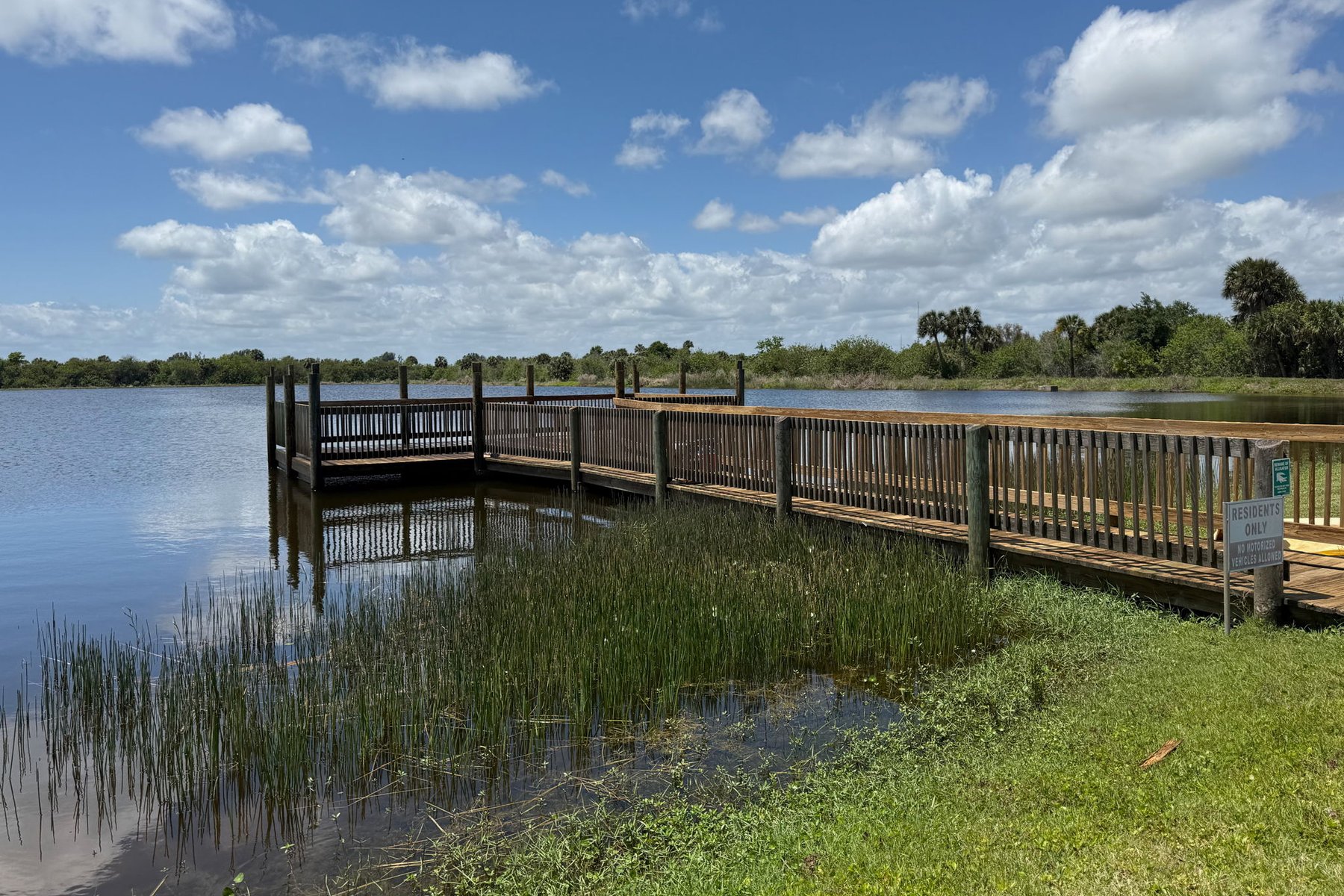  900 Bluegrass Lane, Rockledge, FL, 32955 - 物件實景