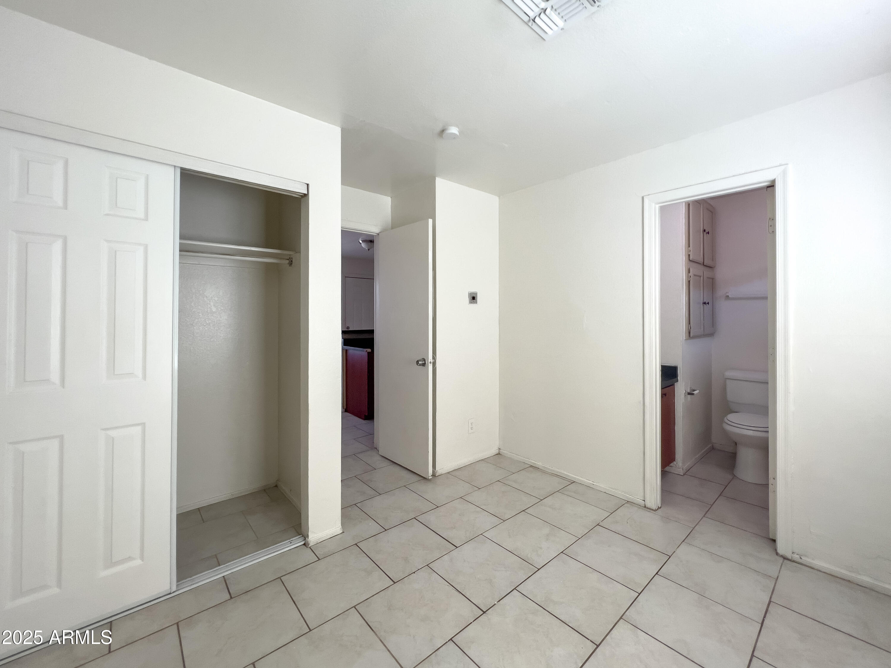 Phoenix, Arizona, 85007, United States, ,Residential,For Sale,1882363