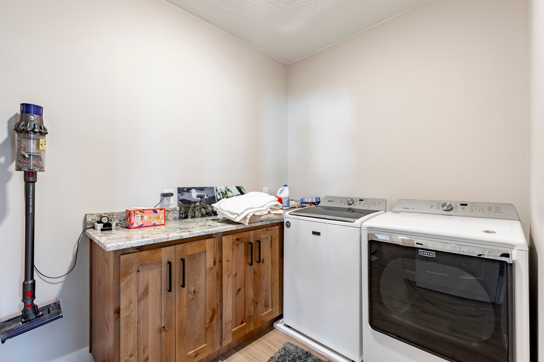  Single-Level Living with Stunning Mapleton Mountain Views - 物件實景