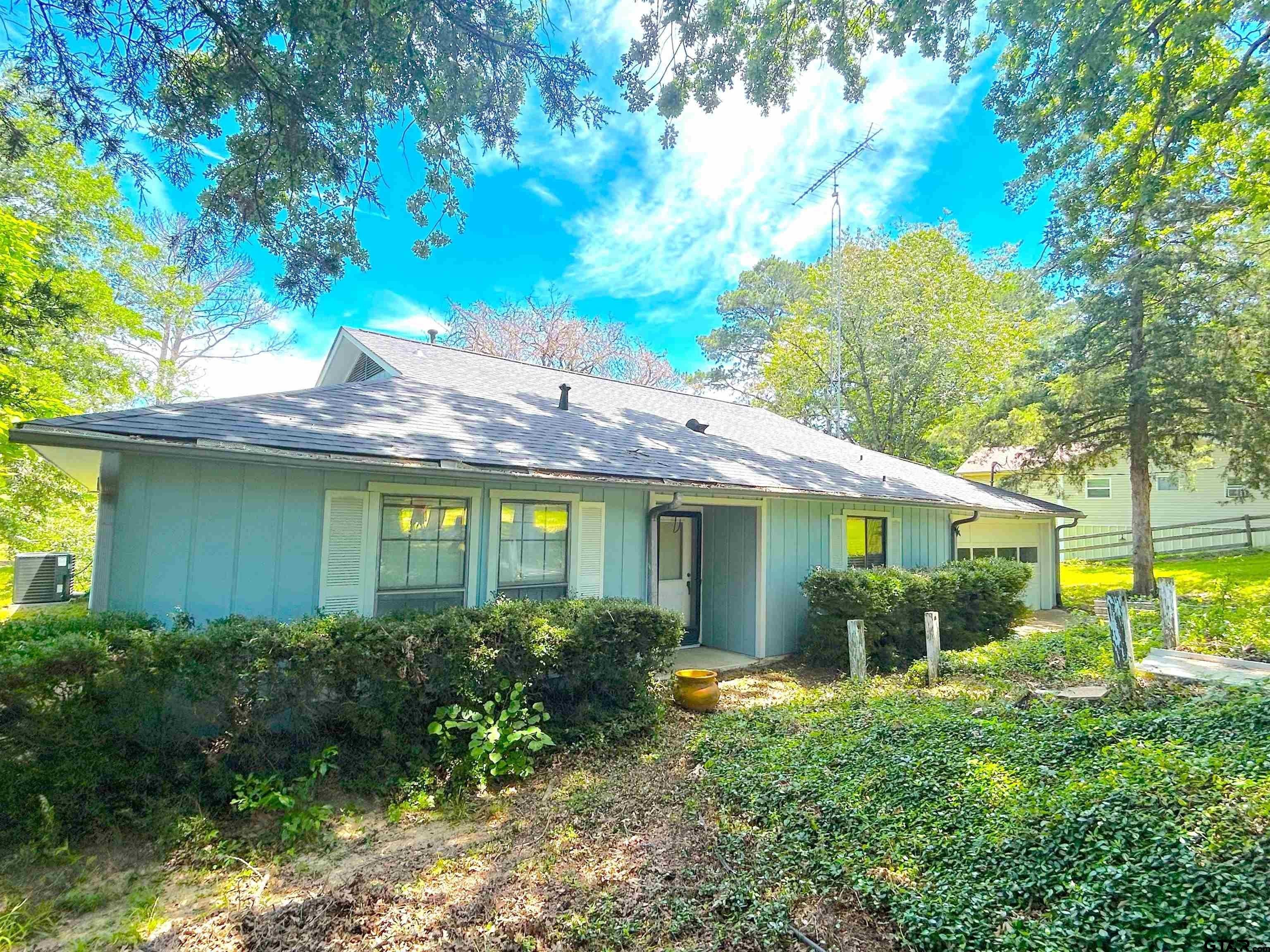 Frankston, Texas, 75763, United States, 3 Bedrooms Bedrooms, ,2 BathroomsBathrooms,Residential,For Sale,1924553