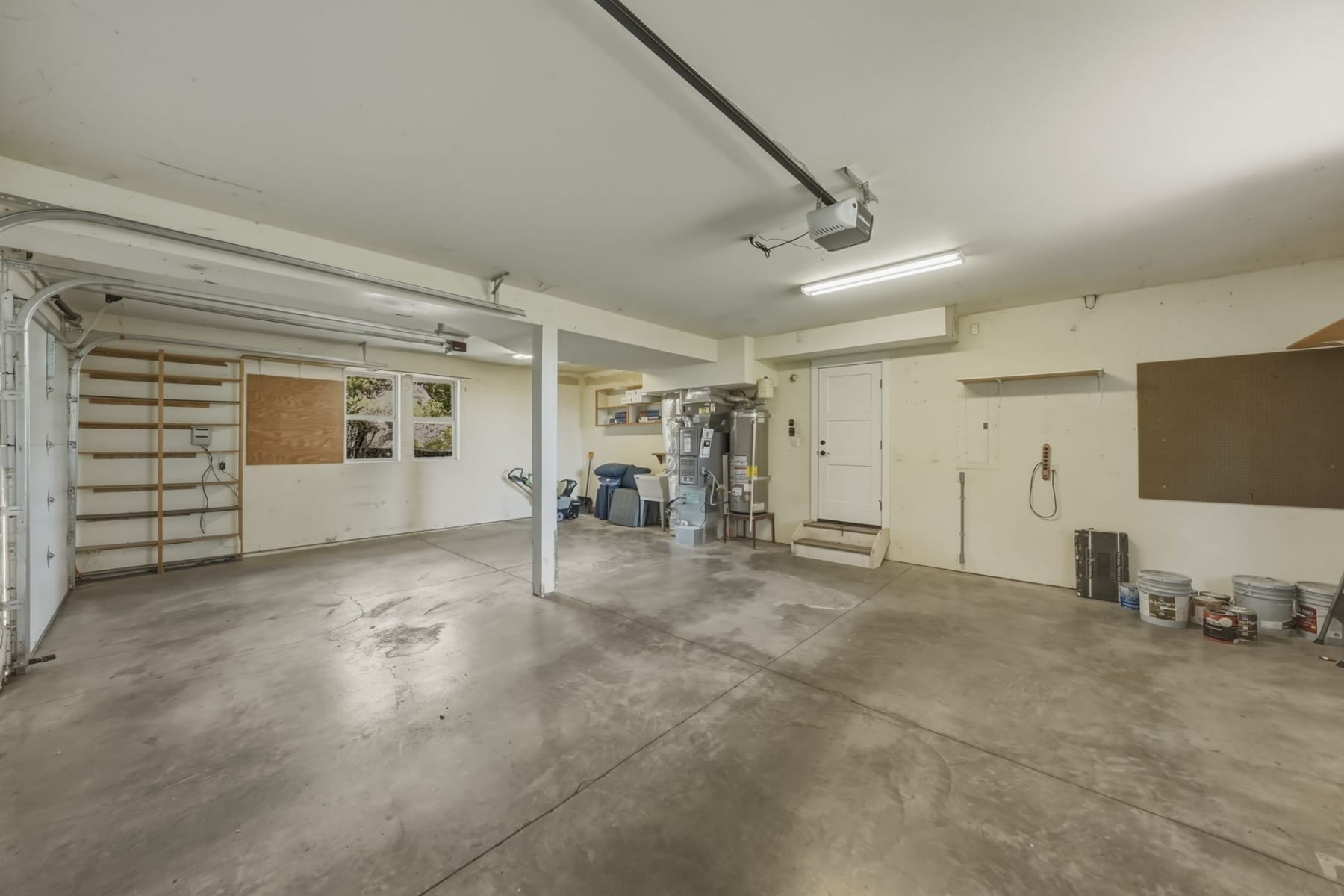  2409 NW Hillpine Court Bend, OR 97703 - 物件實景