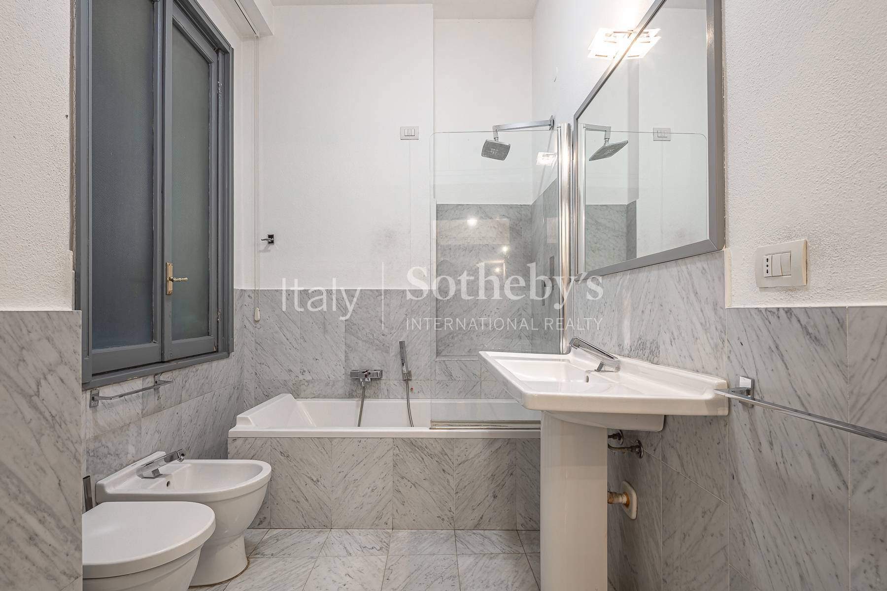  Exclusive Historic Residence with Original Frescoes - 物件實景