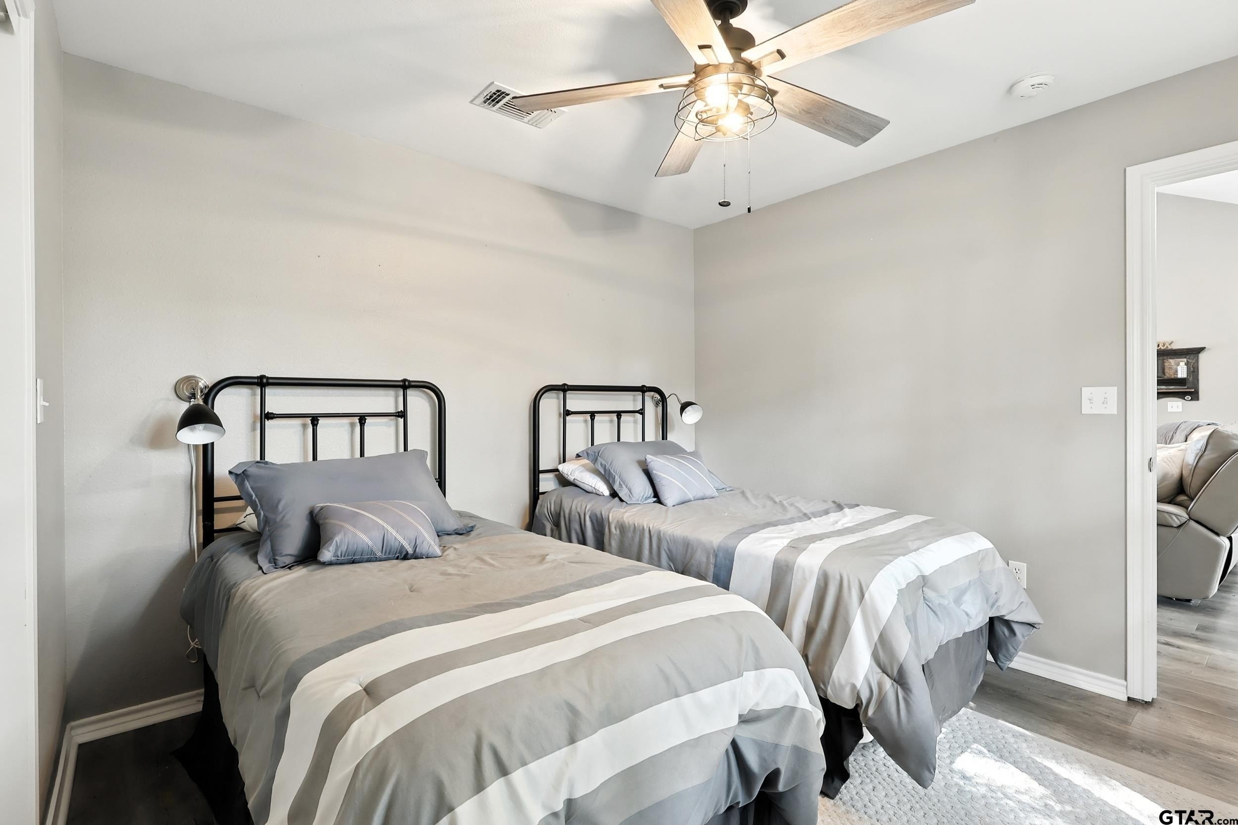 Pittsburg, Texas, 75686, United States, 3 Bedrooms Bedrooms, ,3 BathroomsBathrooms,Residential,For Sale,1977166